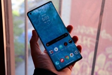 Teknologi Diperkirakan Gantikan Handphone